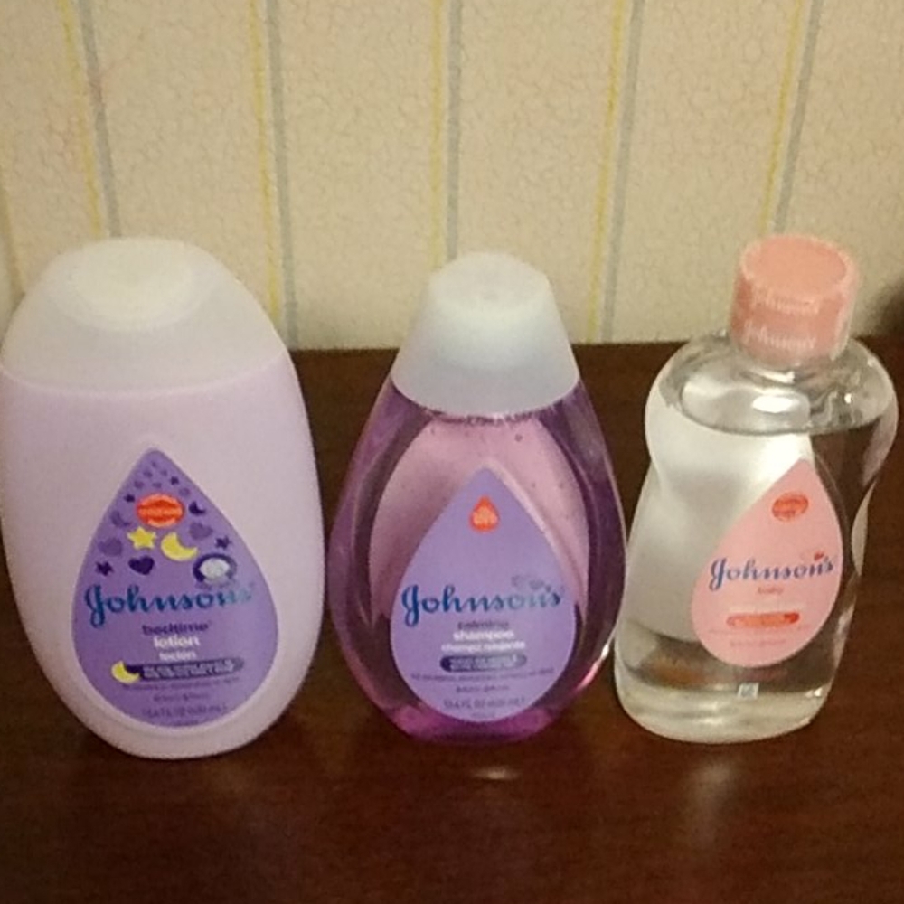 Bundle of 3 Johnson's lotion,shampoo,and oil
